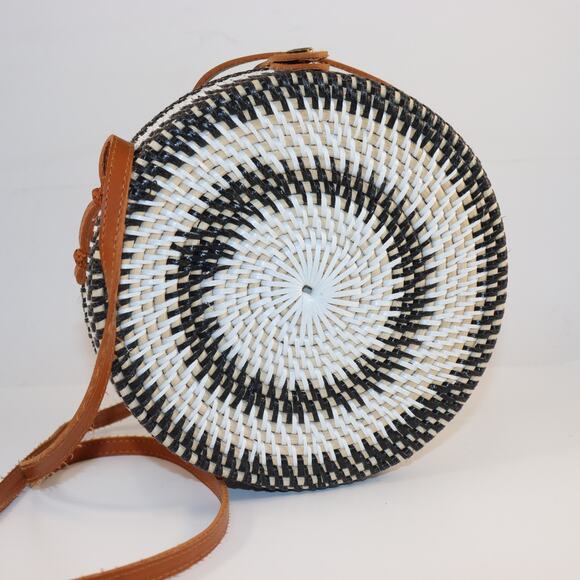 Round Woven Rattan Crossbody Bag with Vegan Leather Strap - Picture 4 of 4